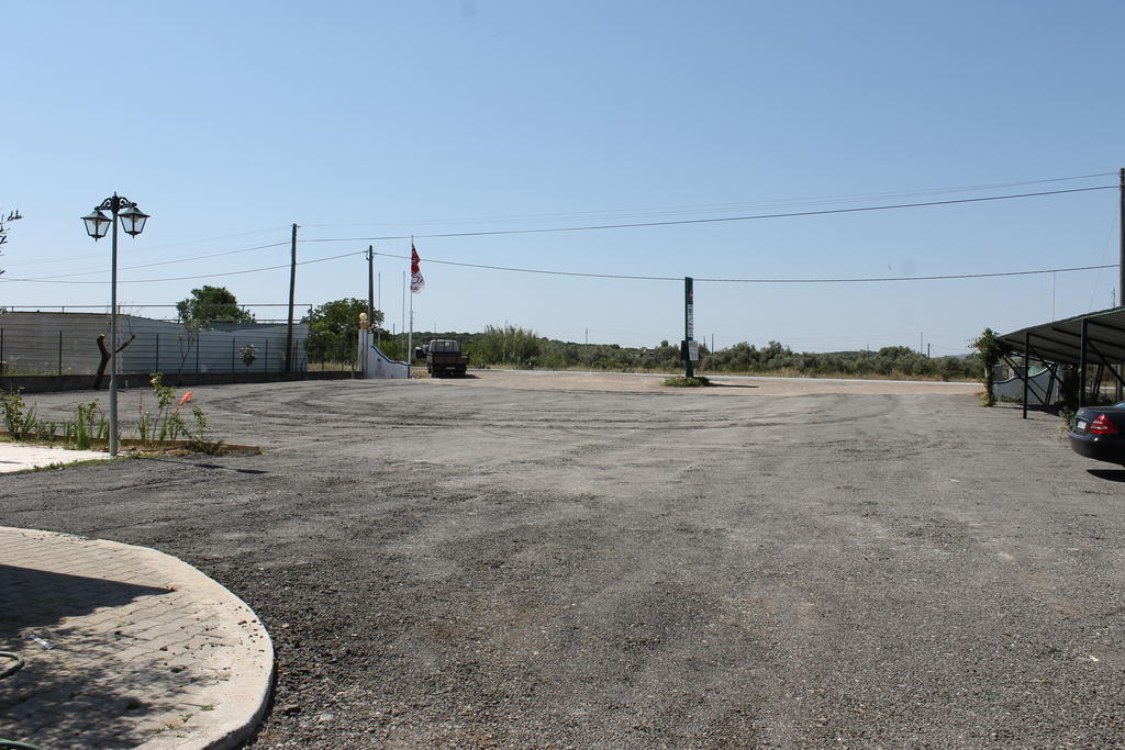 "O Viajante" Low Cost Hotel Estremoz Esterno foto
