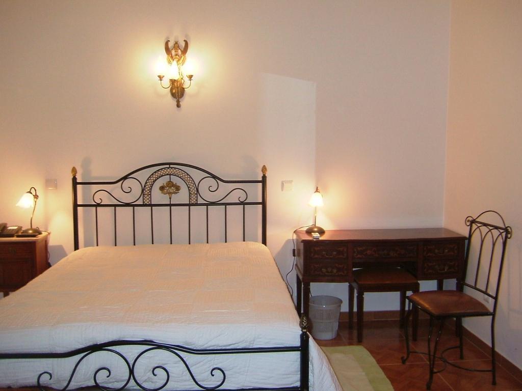 "O Viajante" Low Cost Hotel Estremoz Camera foto