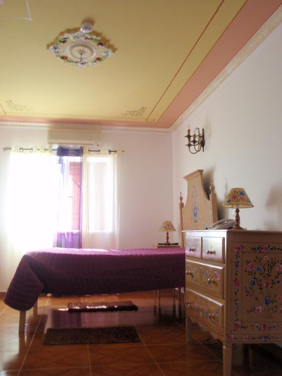 "O Viajante" Low Cost Hotel Estremoz Esterno foto