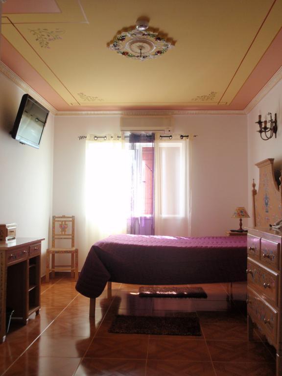 "O Viajante" Low Cost Hotel Estremoz Esterno foto
