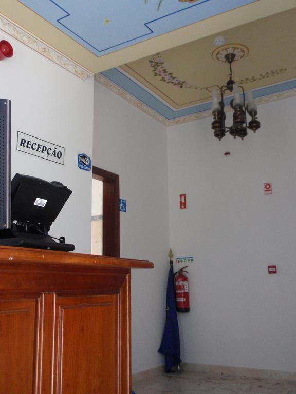 "O Viajante" Low Cost Hotel Estremoz Esterno foto